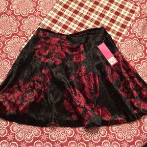 Mini rose skirt